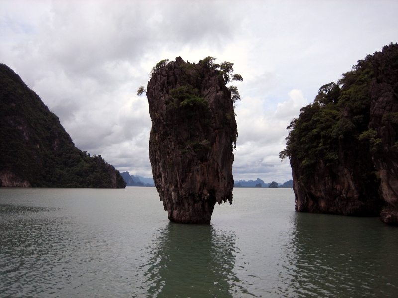 72Ao Phangnga National Park - James Bond Felsen